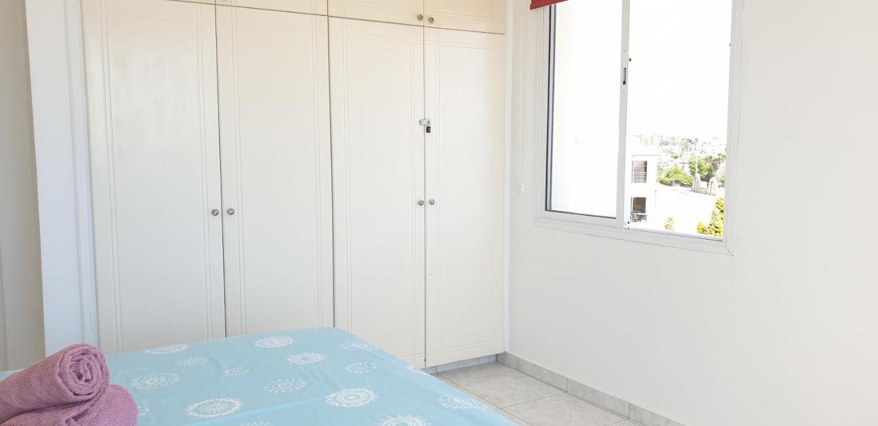 Athena And The Owl Beachside Apt Paphos Exterior photo